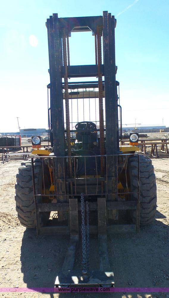 image for item J6770 2000 JCB 930 forklift