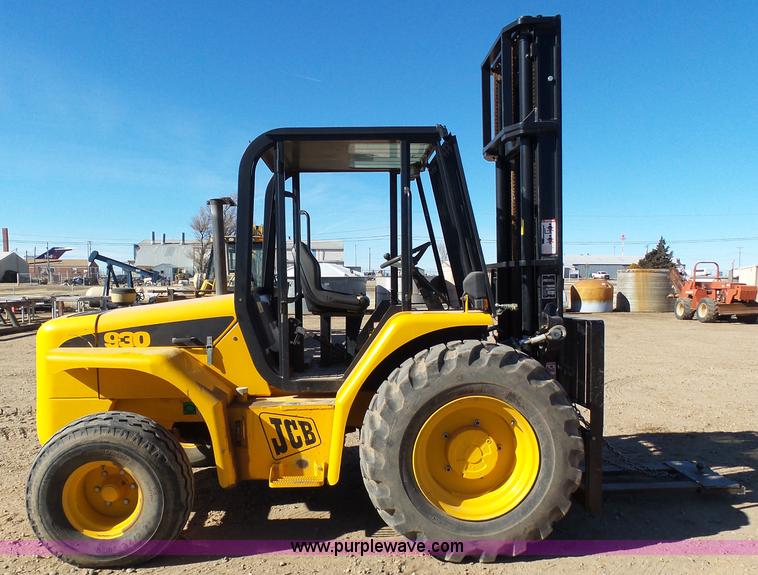 image for item J6770 2000 JCB 930 forklift