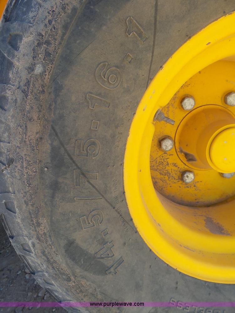 image for item J6770 2000 JCB 930 forklift