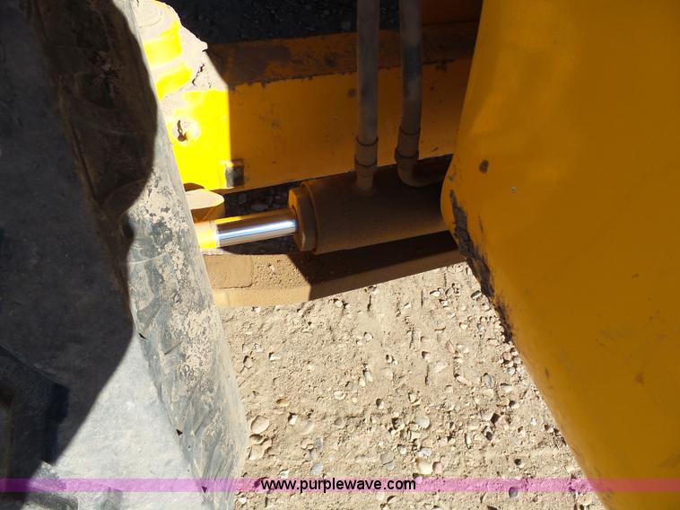 image for item J6770 2000 JCB 930 forklift