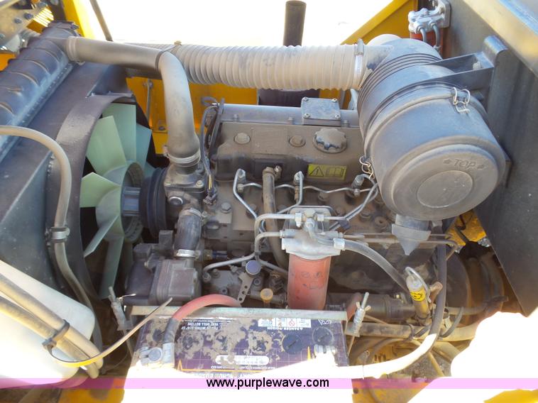 image for item J6770 2000 JCB 930 forklift