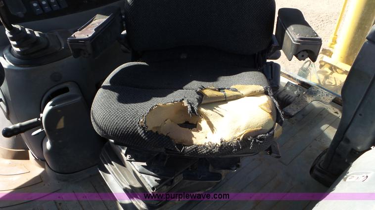 image for item J6772 2001 Caterpillar 420D backhoe