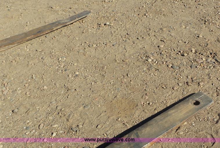 image for item J6772 2001 Caterpillar 420D backhoe