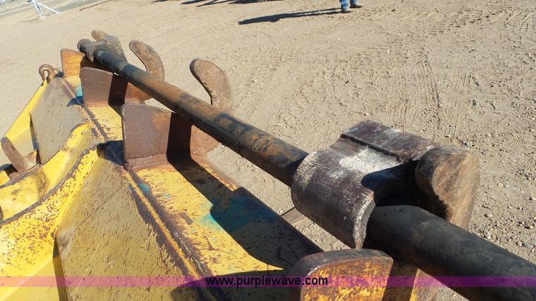 image for item J6772 2001 Caterpillar 420D backhoe