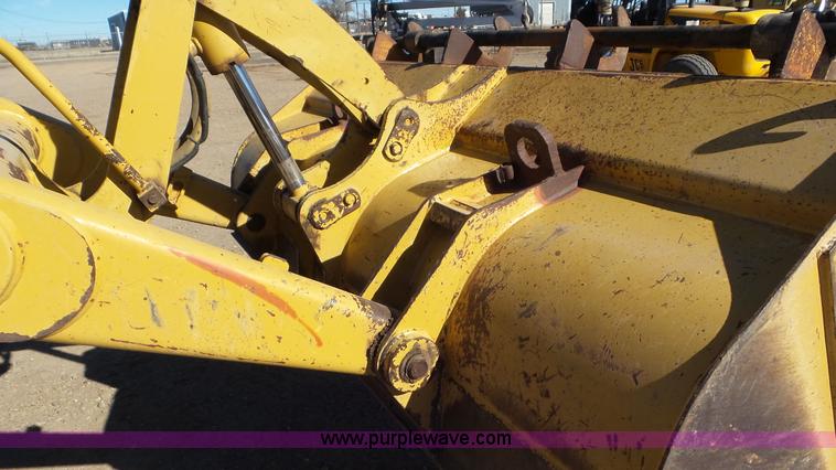 image for item J6772 2001 Caterpillar 420D backhoe