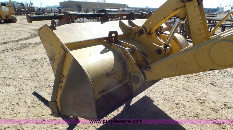 image for item J6772 2001 Caterpillar 420D backhoe