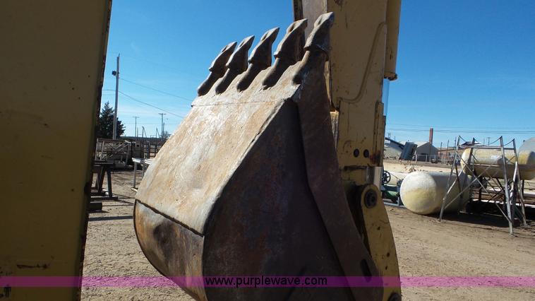 image for item J6772 2001 Caterpillar 420D backhoe