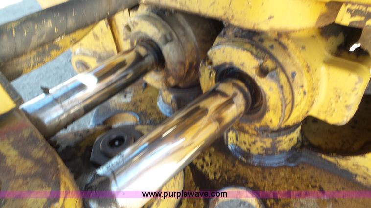 image for item J6772 2001 Caterpillar 420D backhoe