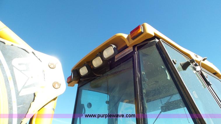 image for item J6772 2001 Caterpillar 420D backhoe