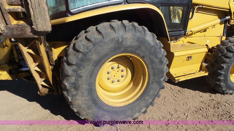 image for item J6772 2001 Caterpillar 420D backhoe