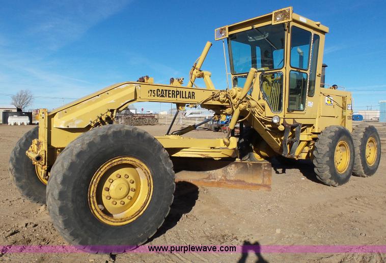 image for item J6774 1991 Caterpillar 120G motor grader