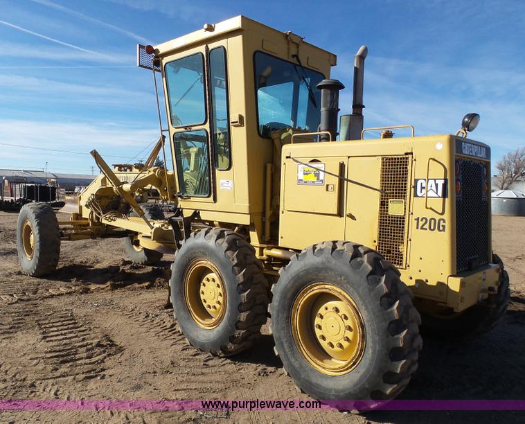 image for item J6774 1991 Caterpillar 120G motor grader