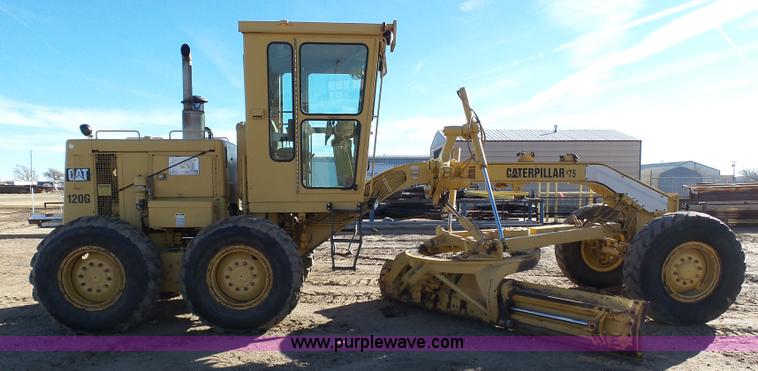image for item J6774 1991 Caterpillar 120G motor grader