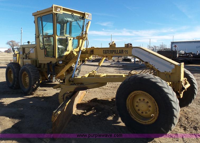 image for item J6774 1991 Caterpillar 120G motor grader