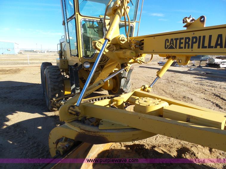 image for item J6774 1991 Caterpillar 120G motor grader