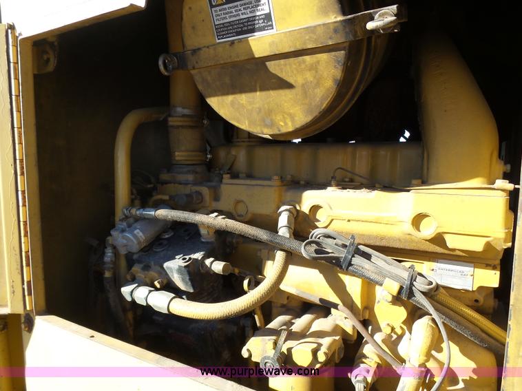 image for item J6774 1991 Caterpillar 120G motor grader
