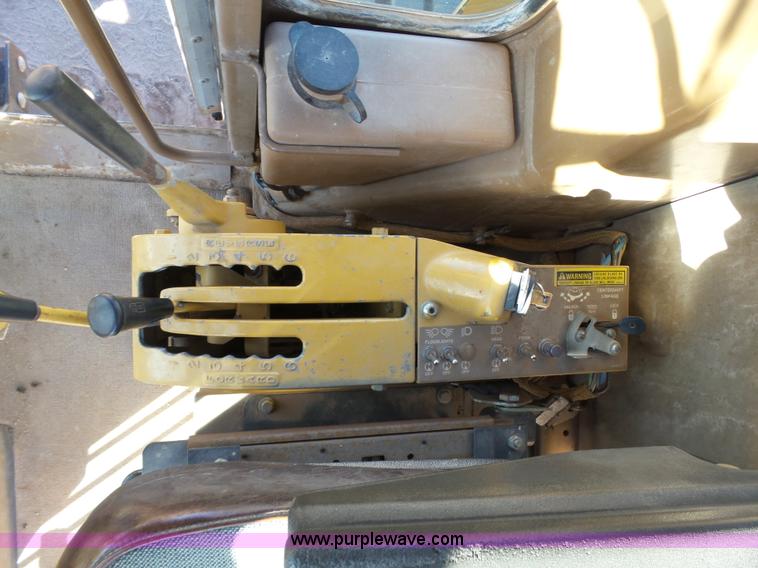 image for item J6774 1991 Caterpillar 120G motor grader