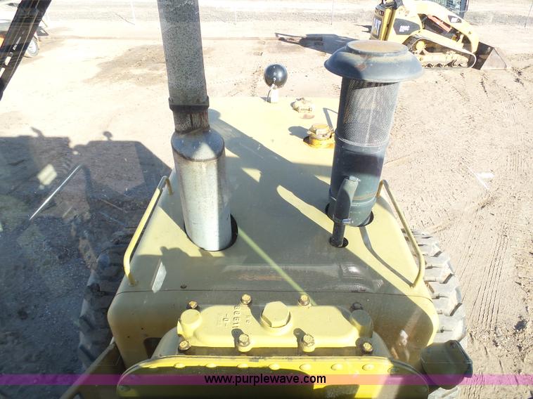 image for item J6774 1991 Caterpillar 120G motor grader