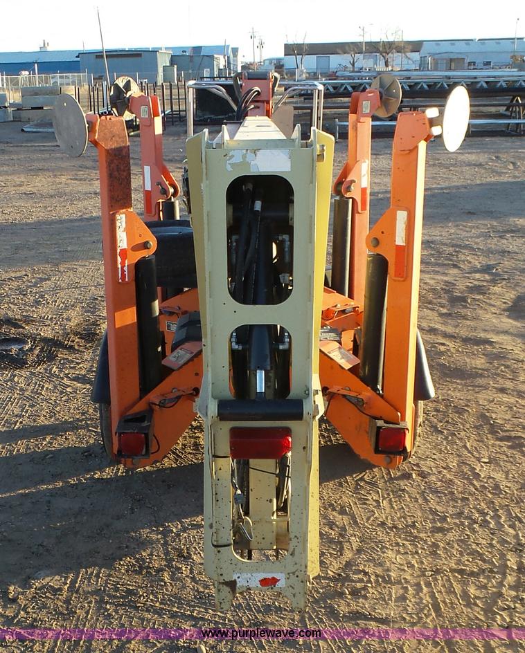 image for item J6779 2007 JLG T500J boom lift