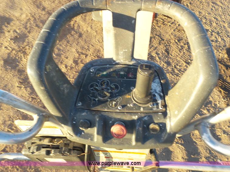 image for item J6779 2007 JLG T500J boom lift