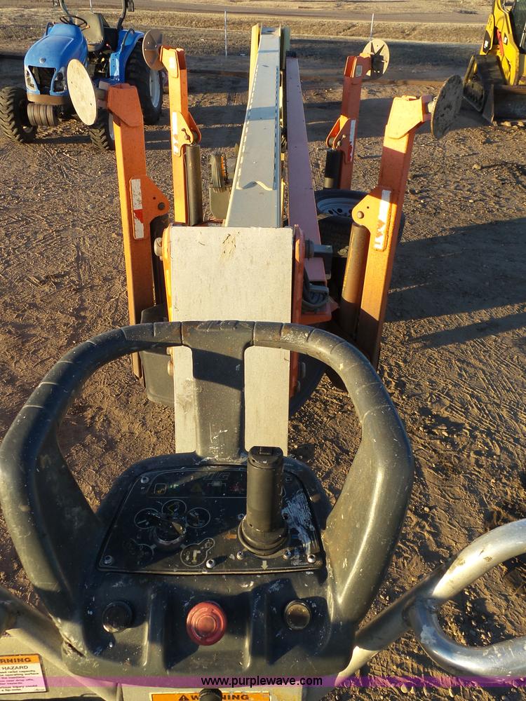 image for item J6779 2007 JLG T500J boom lift