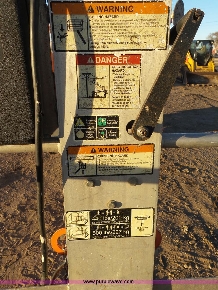 image for item J6779 2007 JLG T500J boom lift