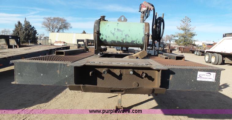 image for item J6787 1974 Carrier King 4000 equipment trailer