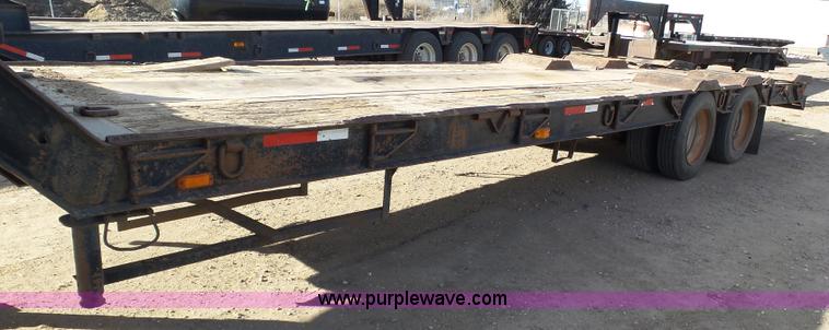 image for item J6787 1974 Carrier King 4000 equipment trailer