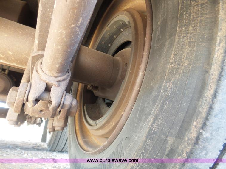 image for item J6787 1974 Carrier King 4000 equipment trailer