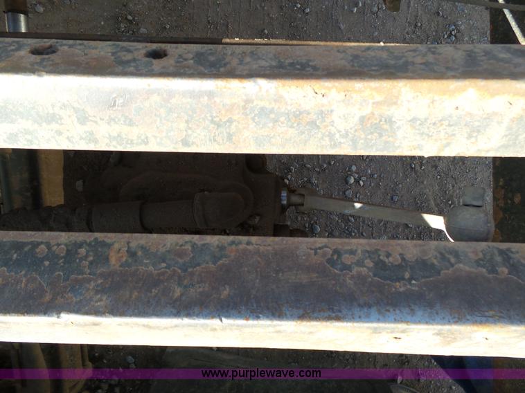 image for item J6787 1974 Carrier King 4000 equipment trailer