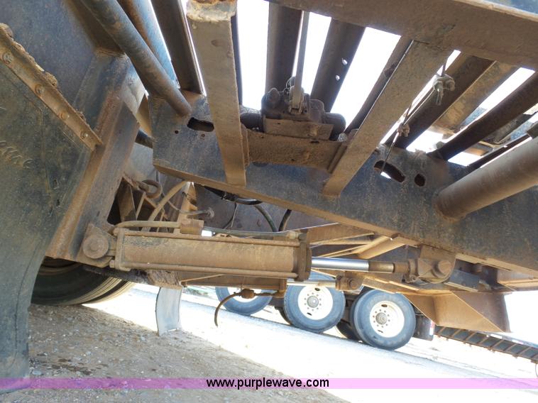 image for item J6787 1974 Carrier King 4000 equipment trailer