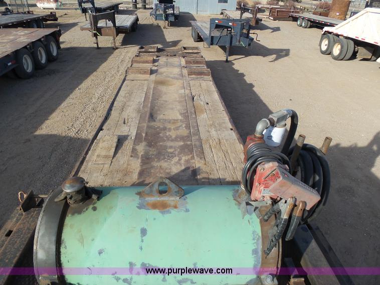 image for item J6787 1974 Carrier King 4000 equipment trailer