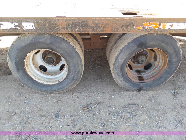 image for item J6788 1998 J Rod 96-29EDG equipment trailer