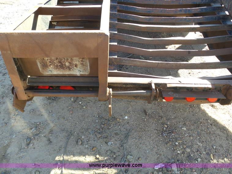 image for item J6788 1998 J Rod 96-29EDG equipment trailer