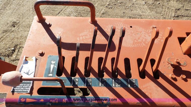 image for item J8257 Ditch Witch 7610DD trencher