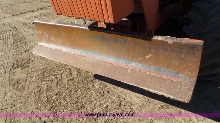 image for item J8257 Ditch Witch 7610DD trencher