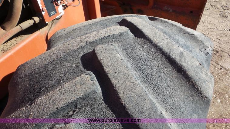 image for item J8257 Ditch Witch 7610DD trencher