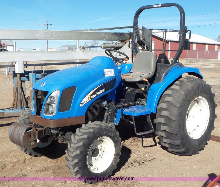 image for item J8258 New Holland TC45A MFWD tractor