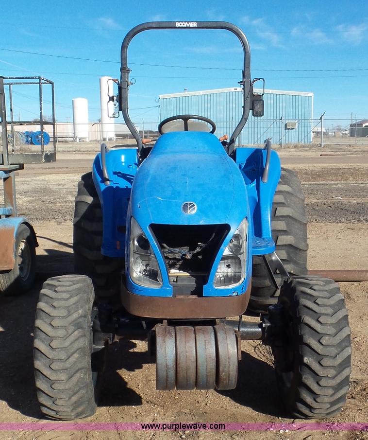 image for item J8258 New Holland TC45A MFWD tractor