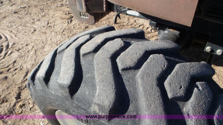 image for item J8258 New Holland TC45A MFWD tractor