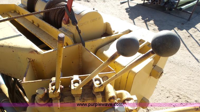 image for item J8259 1984 Fiat-Allis FD5 dozer