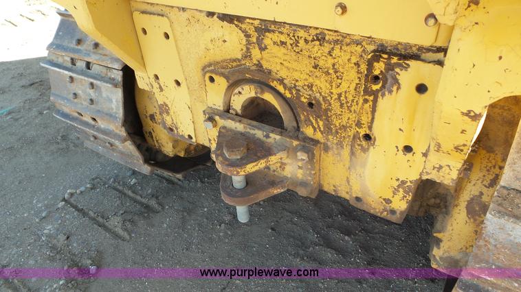 image for item J8259 1984 Fiat-Allis FD5 dozer