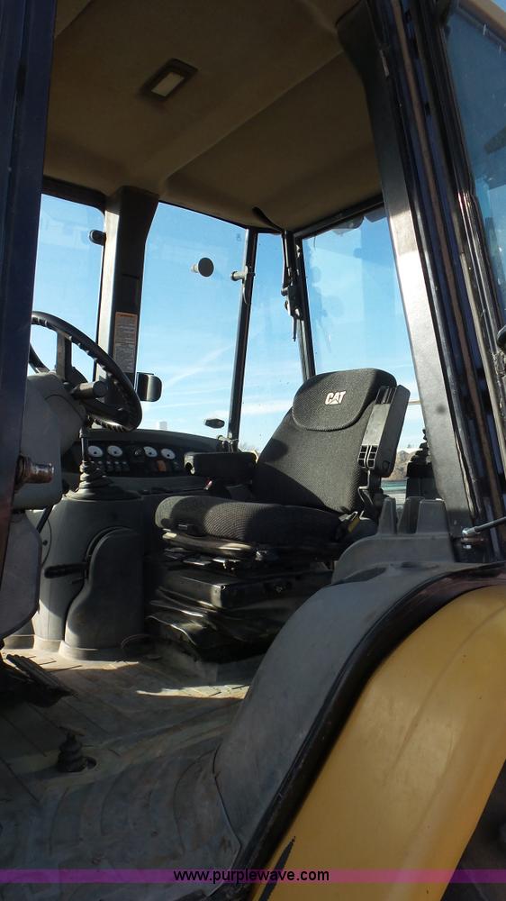 image for item J8260 2001 Caterpillar 420D backhoe
