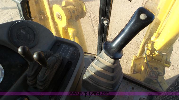 image for item J8260 2001 Caterpillar 420D backhoe