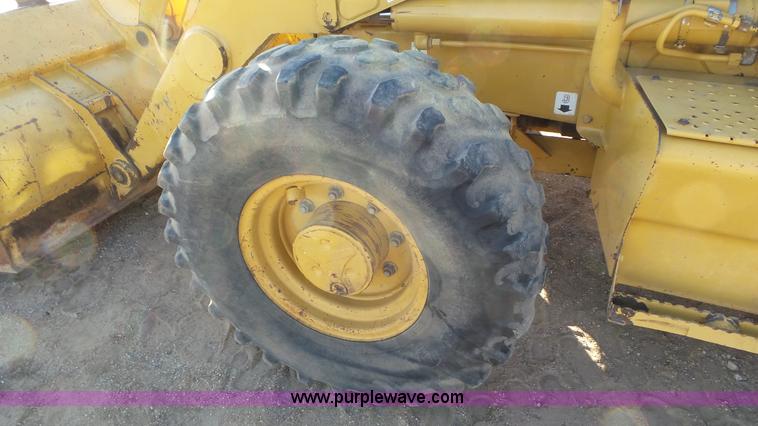 image for item J8260 2001 Caterpillar 420D backhoe