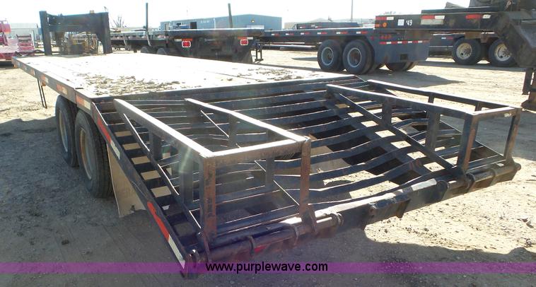 image for item J8262 1993 J-Rod 96-25TDG equipment trailer