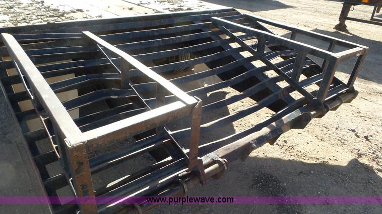 image for item J8262 1993 J-Rod 96-25TDG equipment trailer