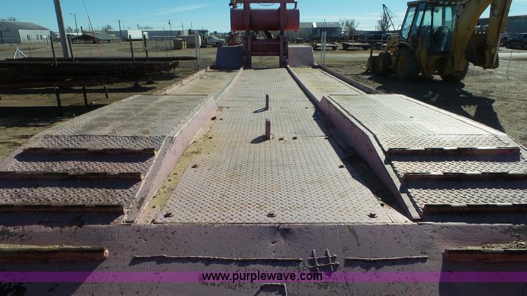image for item J8263 1978 Tech-Steel drop deck trailer