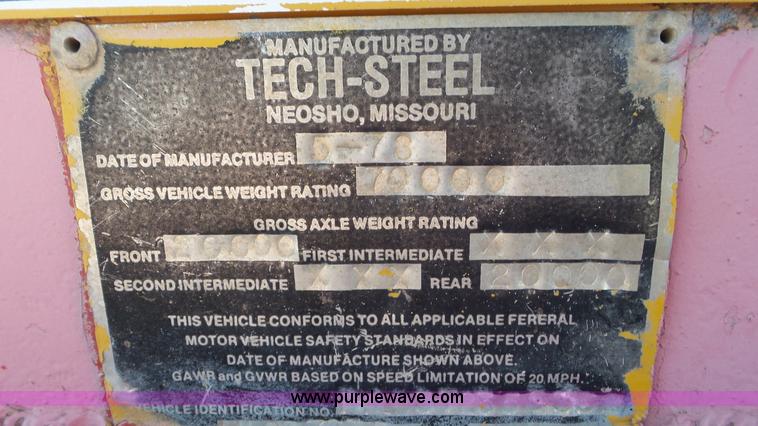 image for item J8263 1978 Tech-Steel drop deck trailer