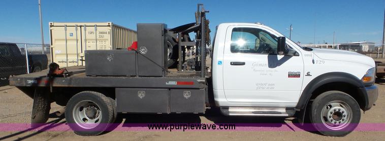 image for item K6975 2012 Dodge Ram 5500 flatbed truck